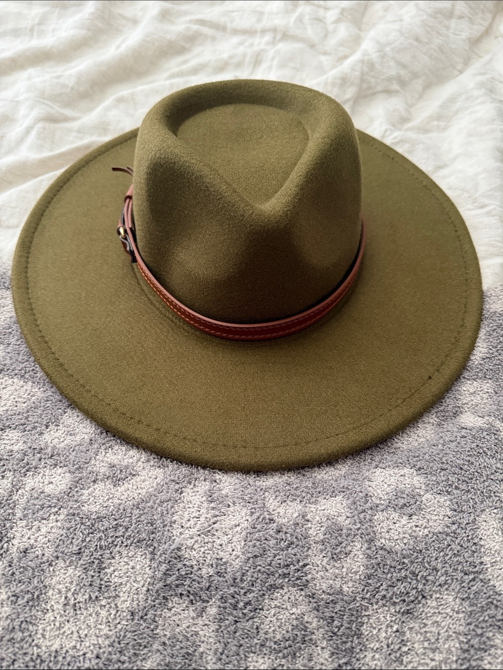 Olive Green Felt Wide-Brim Rancher Hat